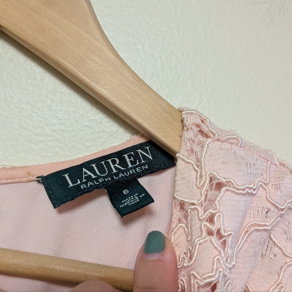 Lauren Ralph Lauren Blush Floral Lace Sheath Dress | Size 6 - Picture 4 of 7